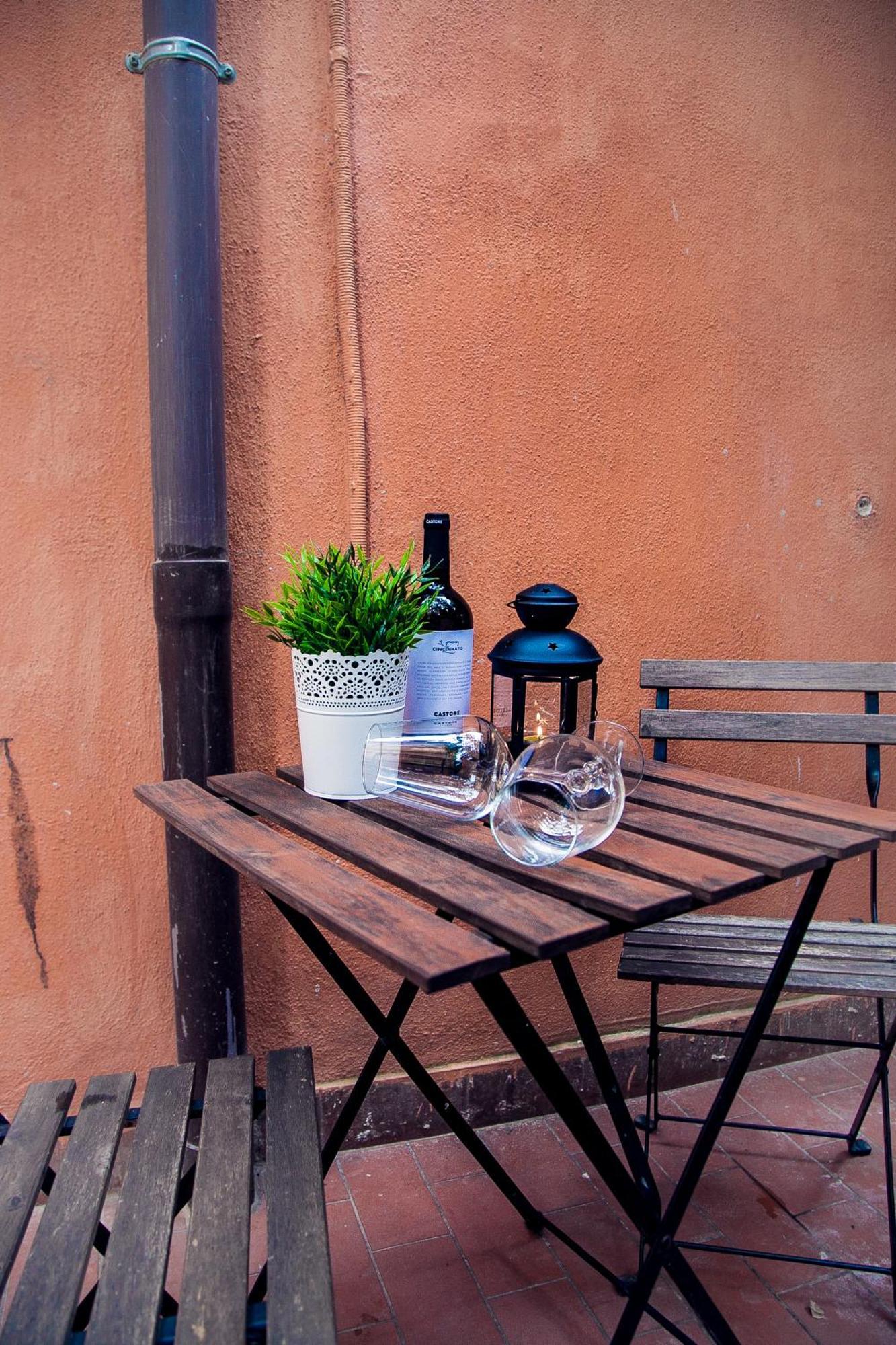 Fl Apartments Il Piccolo Borgo Di Trastevere โรม ภายนอก รูปภาพ